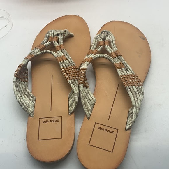Dolce Vita Gray Tan Leather Flip Flops rubber bottom Sz 8. FFT0526B - Picture 7 of 8